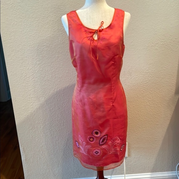Elegant Coral 100% Silk Sleeveless Dress Sz 10 - Picture 1 of 7